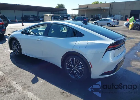 2026 Toyota Prius Limited Awd-E z USA, uszkodzony, nr VIN JTDADABU0T3031153